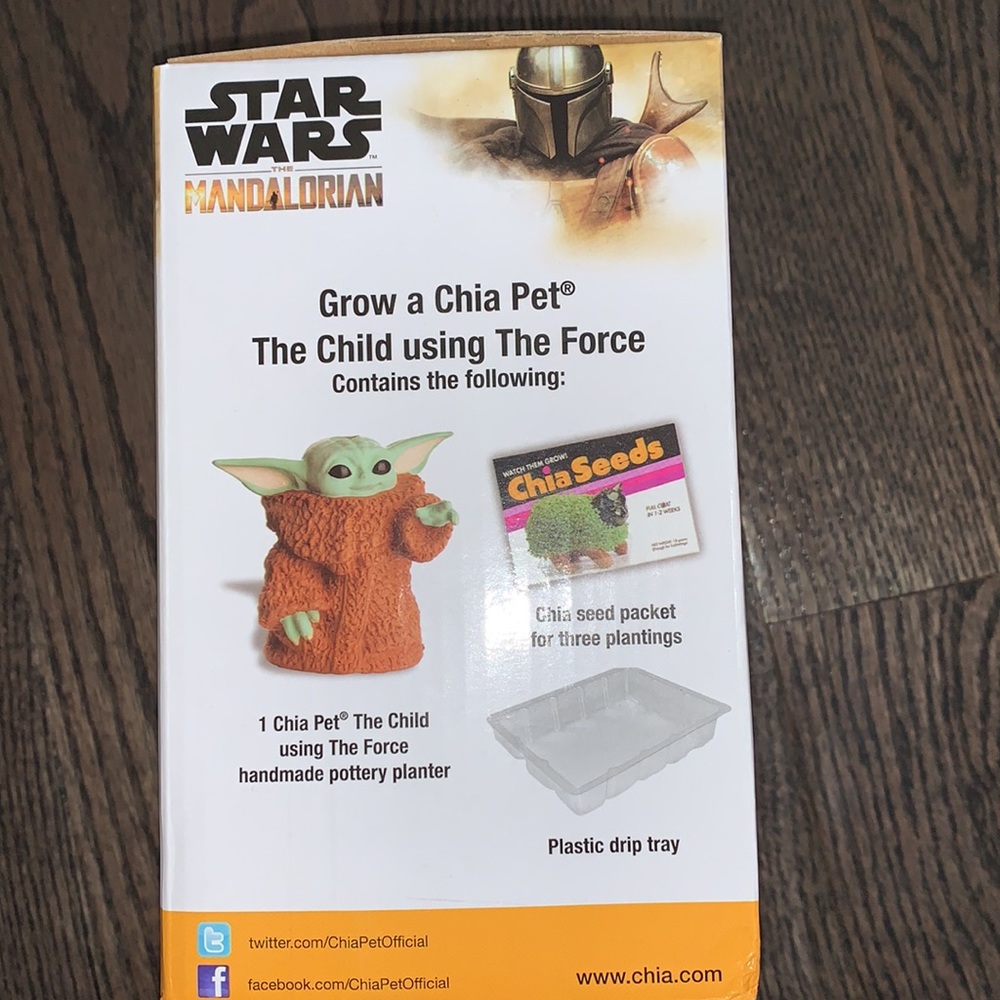 New in Box - Baby Yoda Chia Pet (The Mandalorian) Fun Gift ๐ - Picture 2 of 4